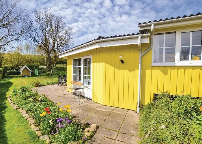 Two-bedroom In Ferienhaus *